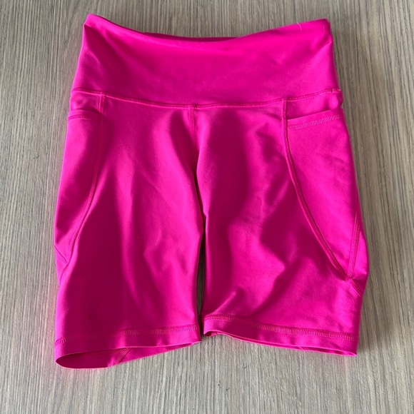 Old Navy Pants - Old Navy Active Powersoft Pink Biker Shorts Size M 8” Inseam